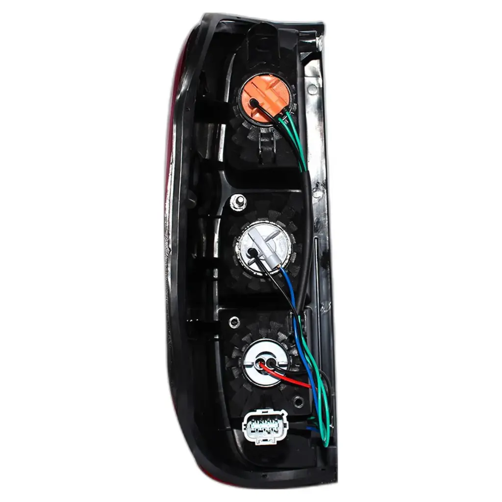 FAROL TRASERO NISSAN NAVARA 07-16 DERECHO  TW UB00