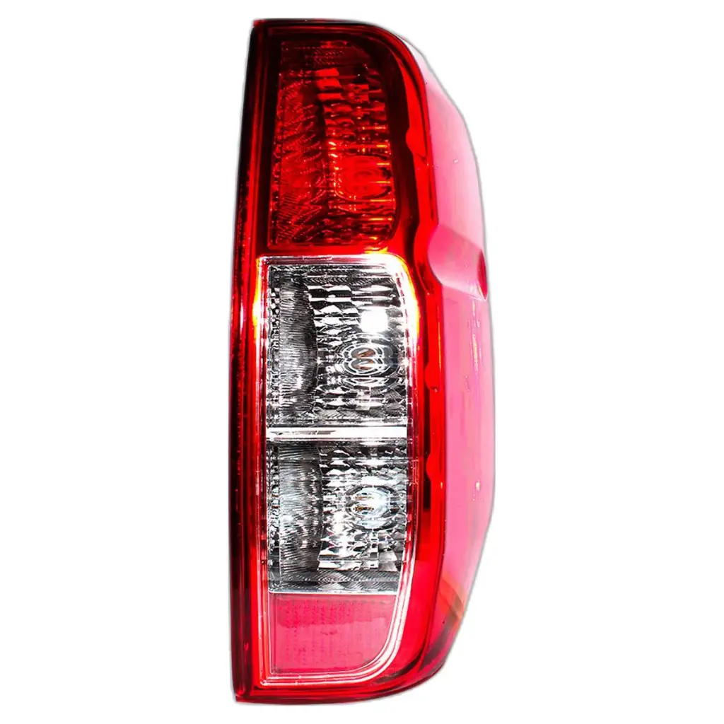 FAROL TRASERO NISSAN NAVARA 07-16 DERECHO  TW UB00