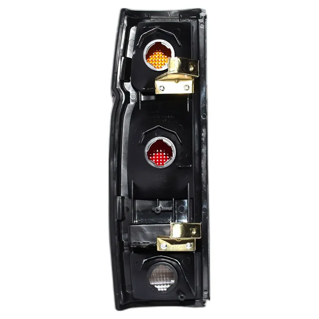 FAROL TRASERO NISSAN D21/N2000 85-01 DERECHO  CH/S/PORTA LAMPARA TW UB26D1