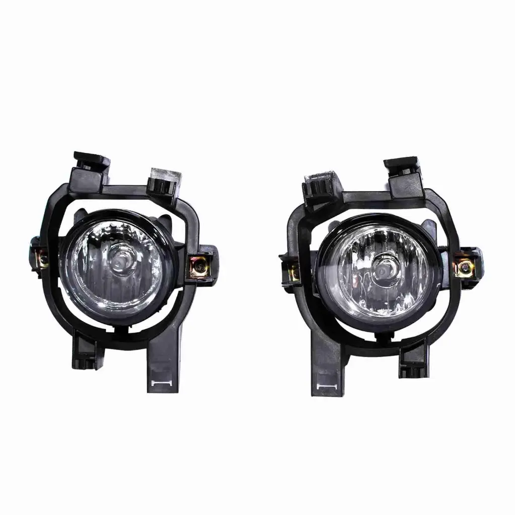 KIT NEBLINERO NISSAN NP300 2.3-2.5 15-20 TW UB 5C2