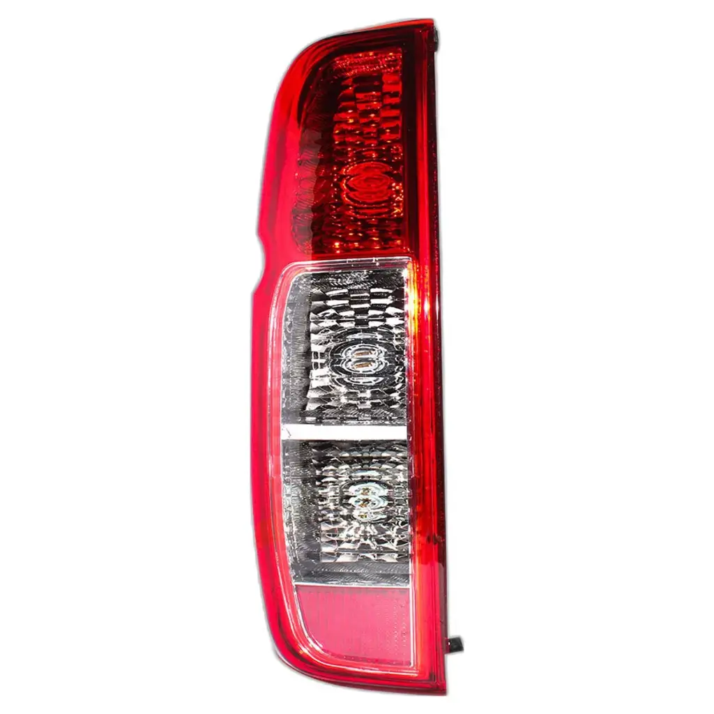 FAROL TRASERO NISSAN NAVARA 07-13 IZQUIERDO  TW (26555-EB70A) UB5C1