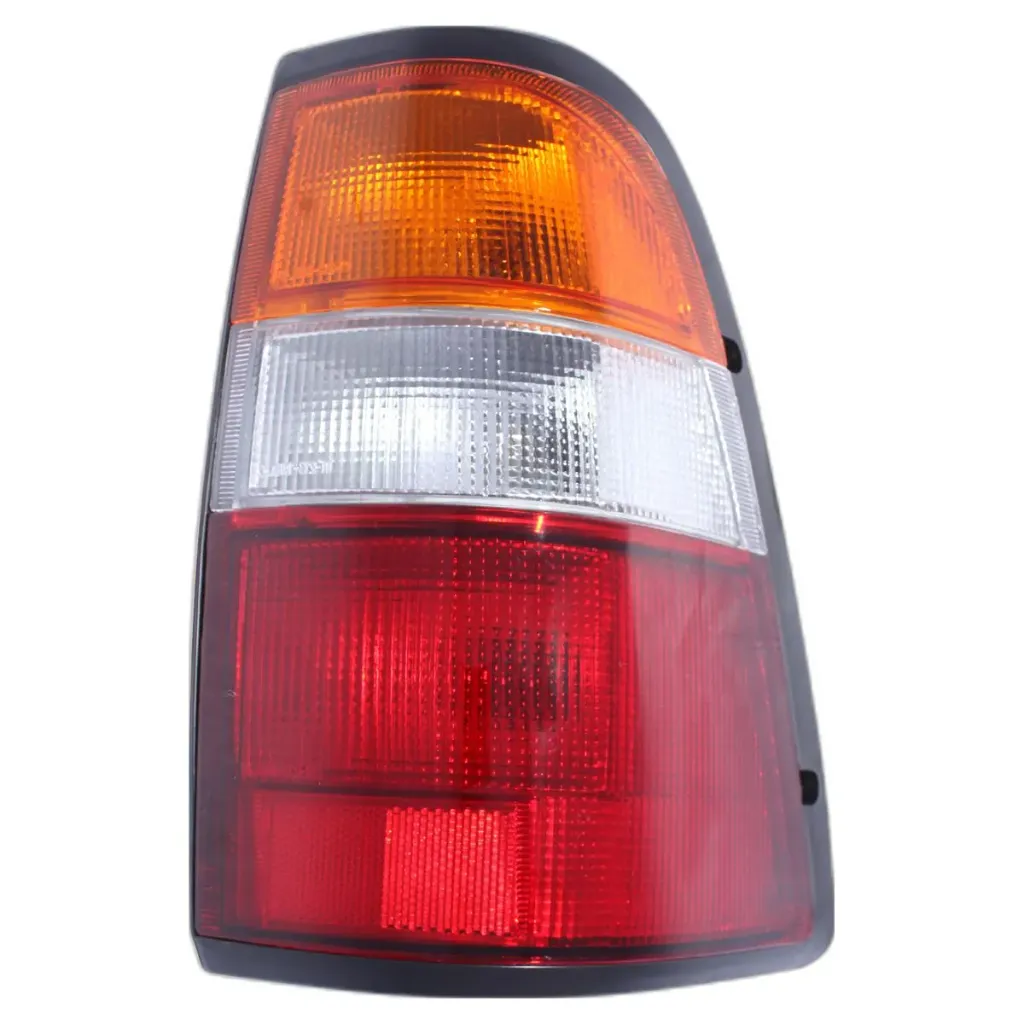 FAROL TRASERO CHEVROLET LUV 97-99 DERECHO TW UB 26D1