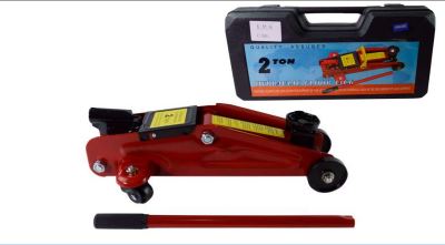 GATA CAIMAN 2 TONELADAS CON CAJA DE TRANSPORTE