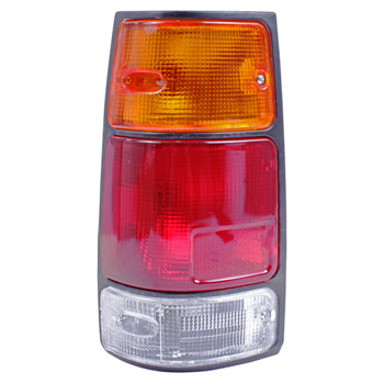 FAROL TRASERO CHEVROLET LUV 89-96 NEGRO IZQUIERDO  TW UB 26C1