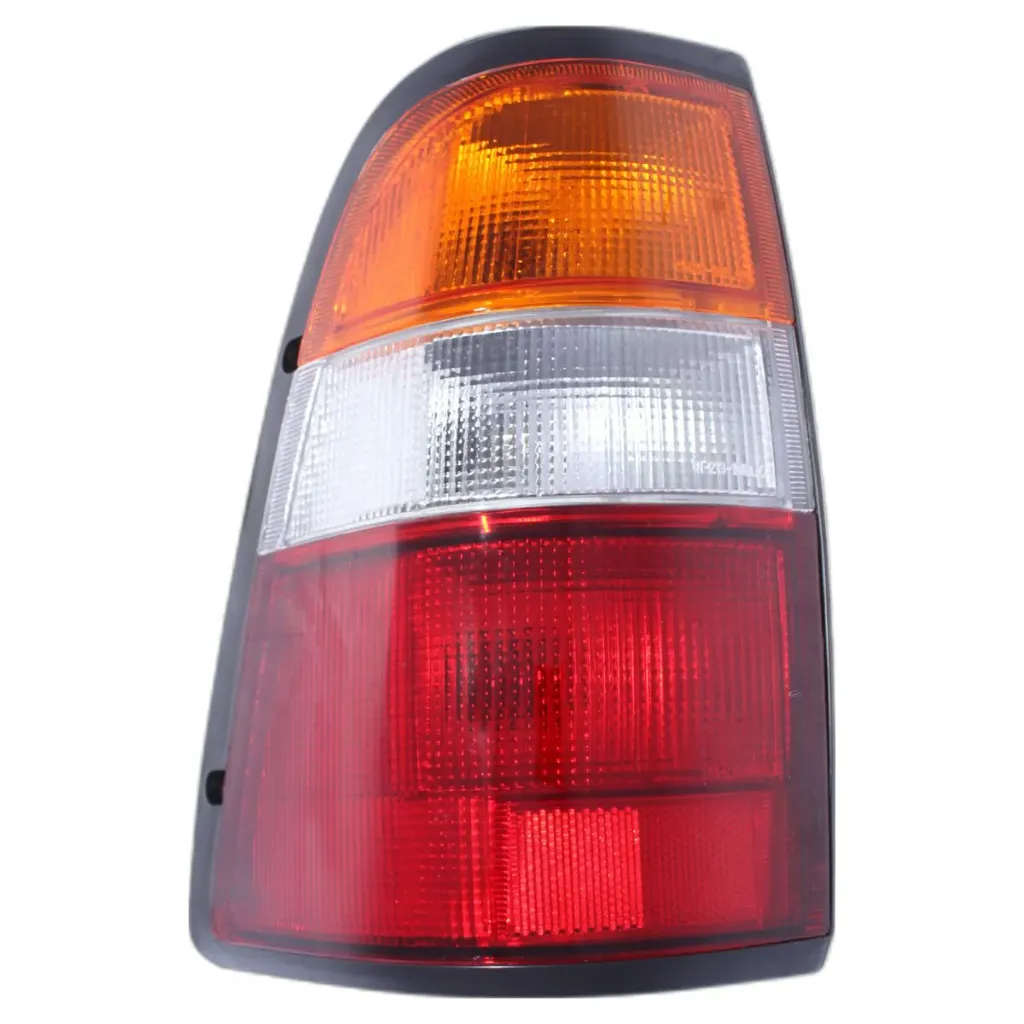 FAROL TRASERO CHEVROLET LUV 97-99 IZQUIERDO  TW (8-97114-450-0) UB 26D1