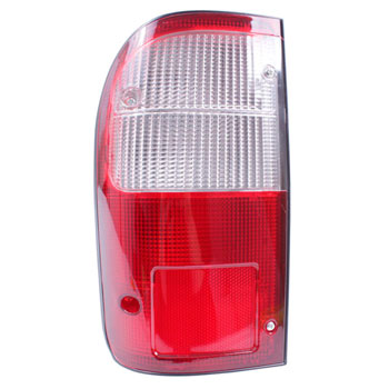 FAROL TRASERO TOYOTA HILUX 98-2004 IZQUIERDO  TW (81560-35130) UB 26D1