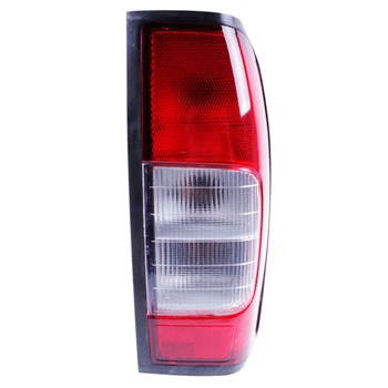 [7161] FAROL TRASERO NISSAN TERRANO 02-11 DERECHO  TW (26550-2S425) UB26C1